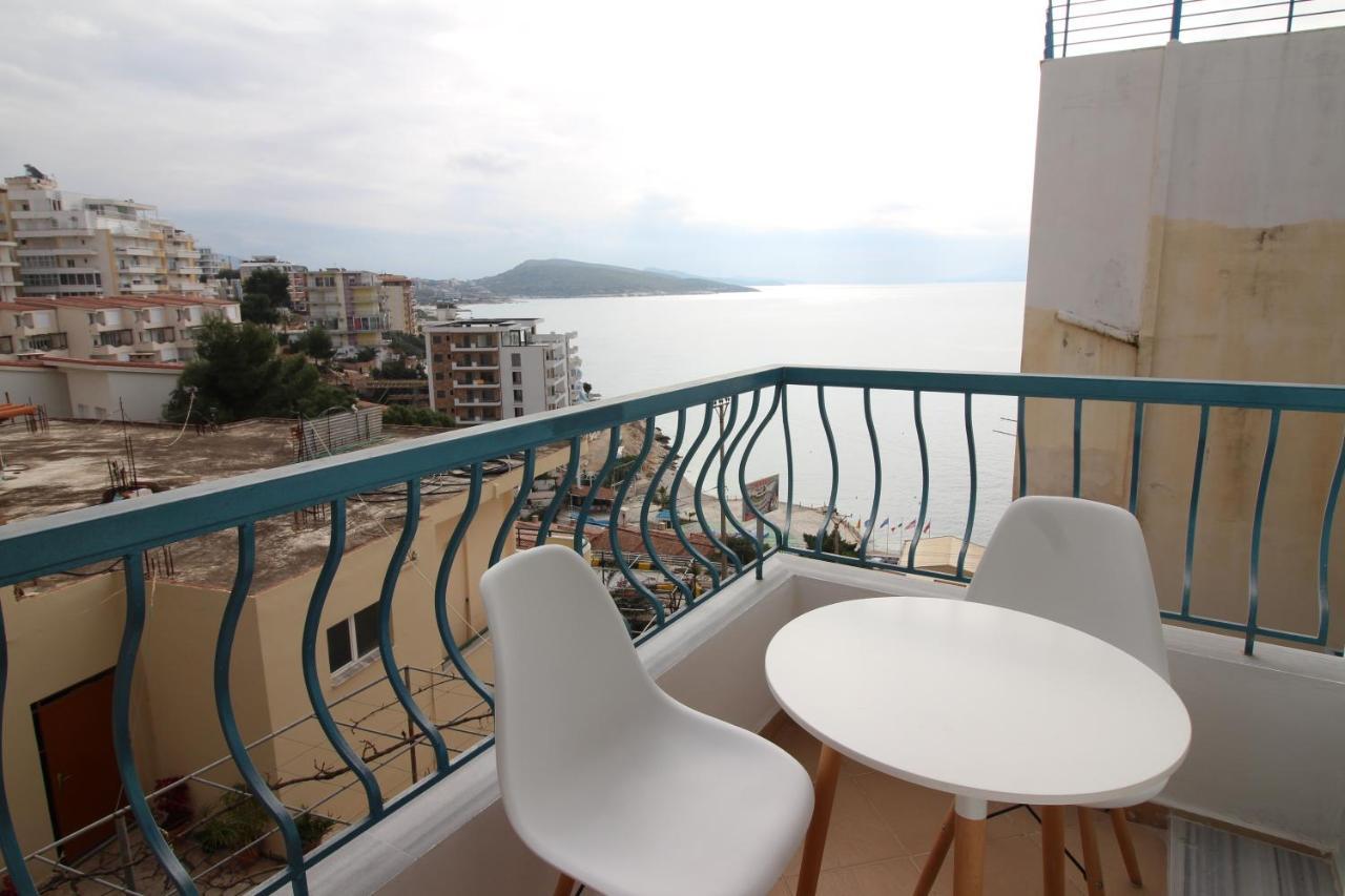 Hotel Prishtina Sarandë Exteriör bild